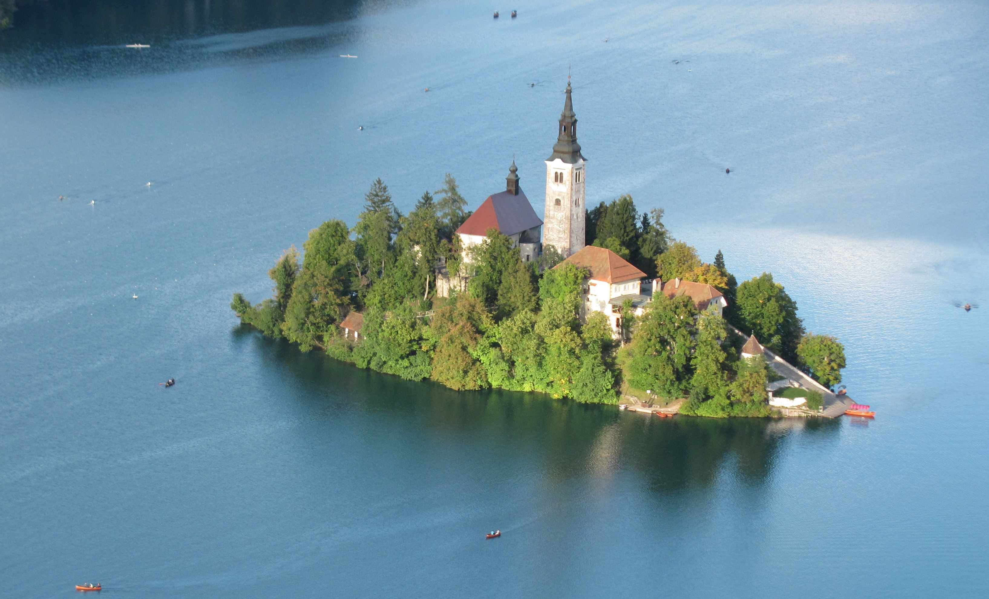 bled_island_church